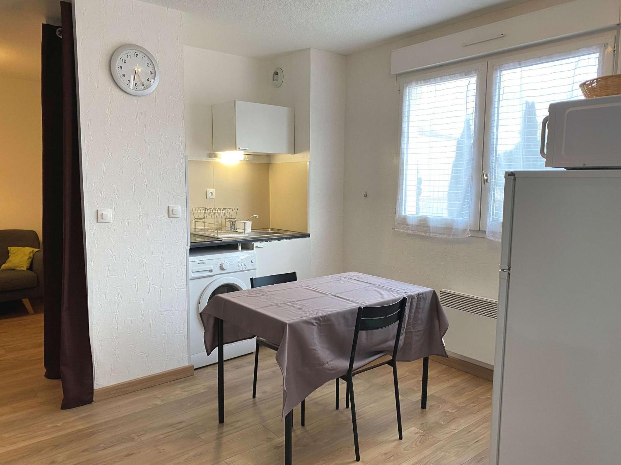 Studio Renove Avec Balcon, Proche Commerces, Wifi Et Cellier Privatif - Balaruc-Les-Bains. - Fr-1-553-13 외부 사진