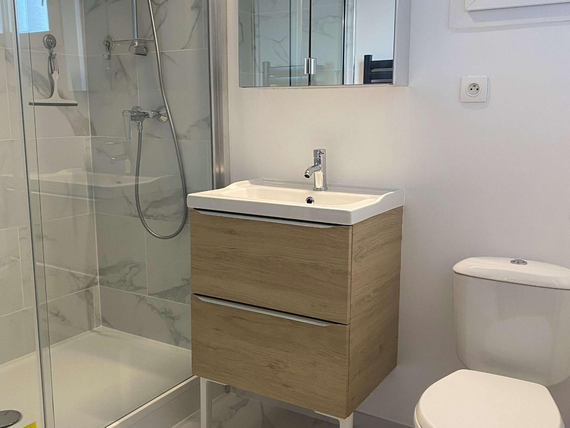 Studio Renove Avec Balcon, Proche Commerces, Wifi Et Cellier Privatif - Balaruc-Les-Bains. - Fr-1-553-13 외부 사진