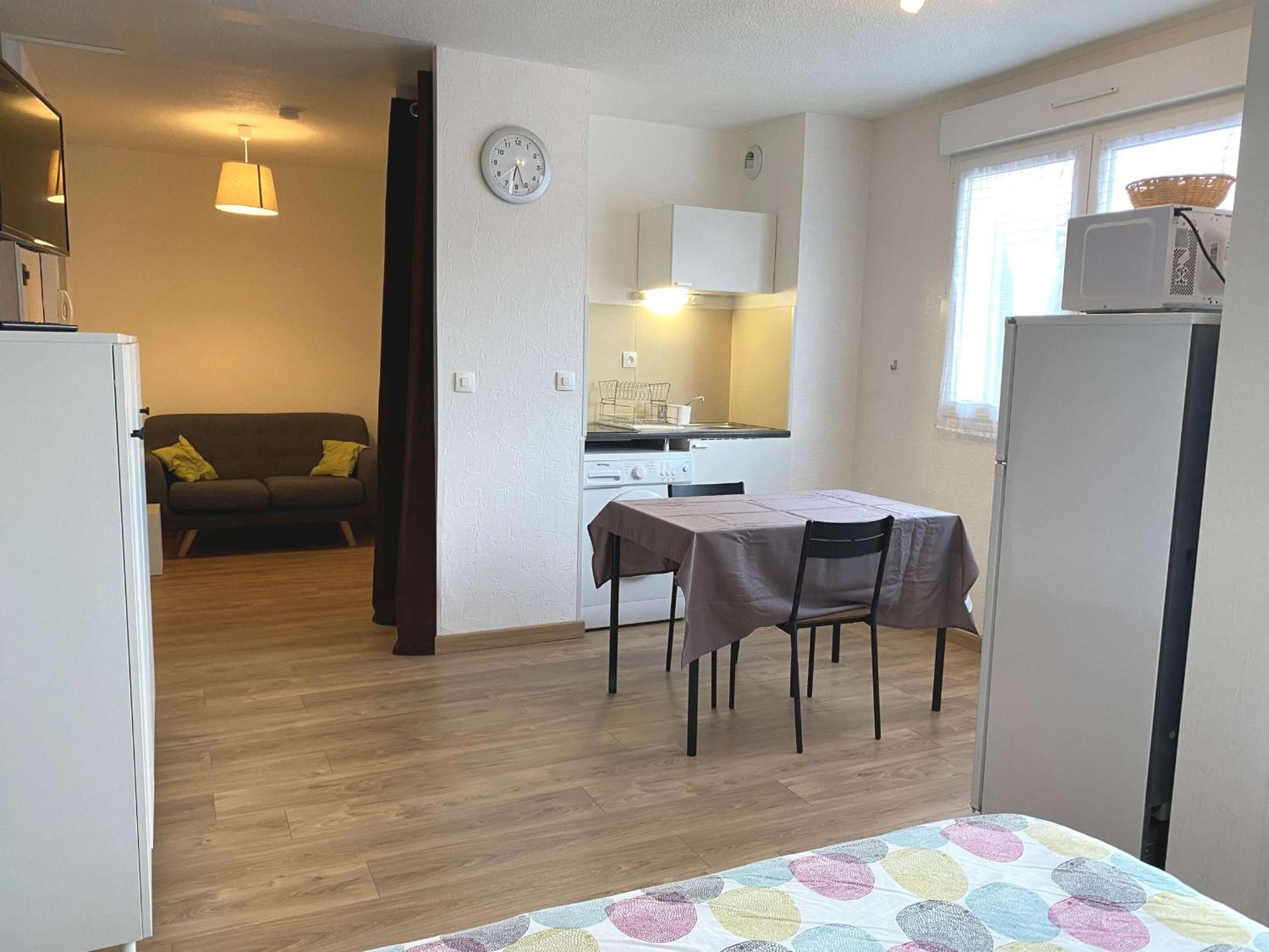 Studio Renove Avec Balcon, Proche Commerces, Wifi Et Cellier Privatif - Balaruc-Les-Bains. - Fr-1-553-13 외부 사진